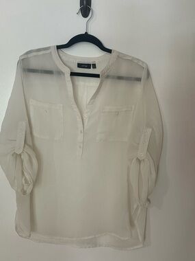 Apt. 9 Cream Blouse. Size LP